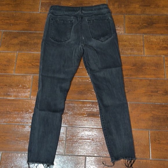 Old Navy Mid-Rise Rockstar Jeans - Picture 4 of 6
